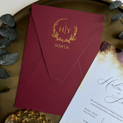 Invitation simple dans une enveloppe grise