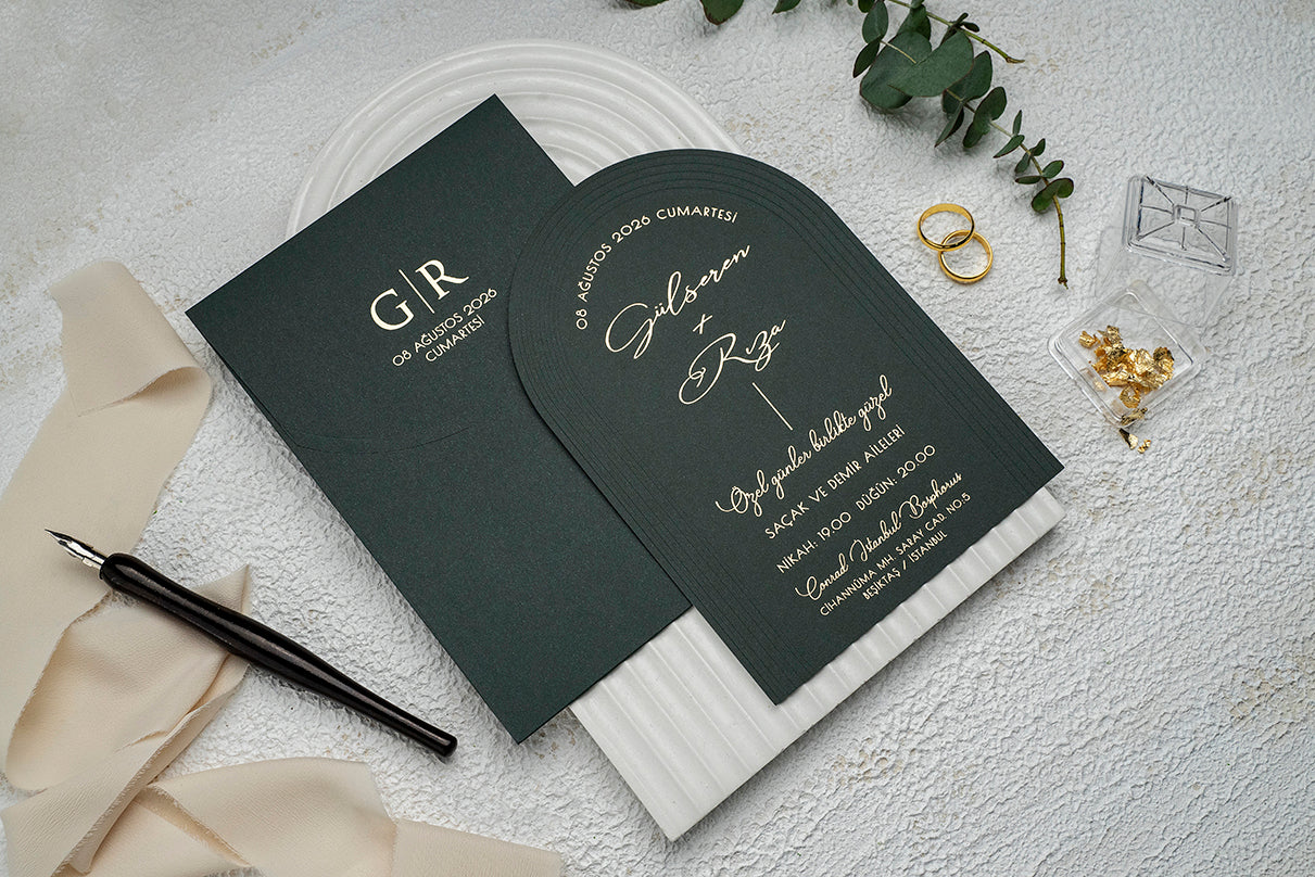 Oval Cut Special Wedding Invitation